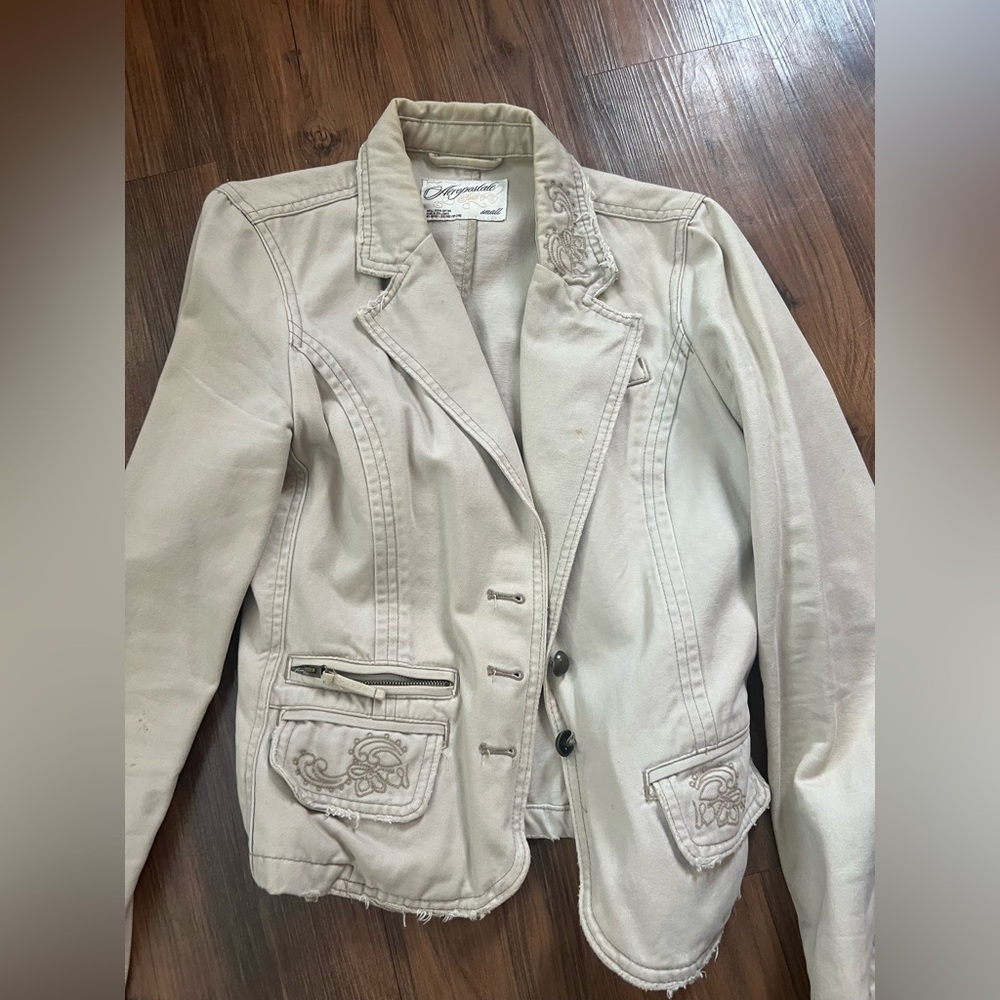 Women’s/girls lightweight jacket.